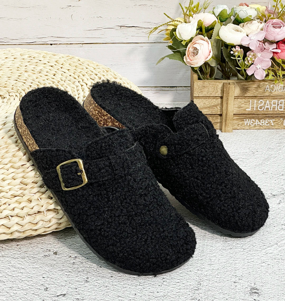 Otoño e Invierno nuevas mujeres y hombres tela de gamuza zapatilla de punta cerrada interior o exterior Slip-on Retro Sandalias planas duraderas