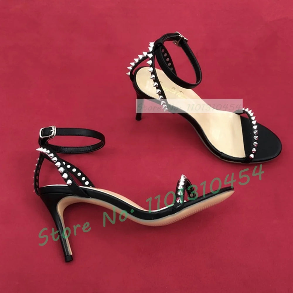 Sandalias con remaches de Metal y correa en el tobillo para mujer, zapatos de tacón alto con plantilla roja, cómodos y sexys, para fiesta, Verano