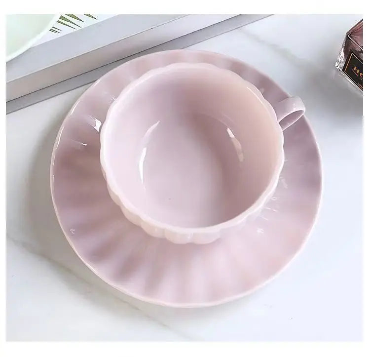 Taza de café de calabaza creativa para colgar en la oreja, nuevo juego de Taza y plato de cerámica, diseño pequeño Sense Home Fairy Taza y plato