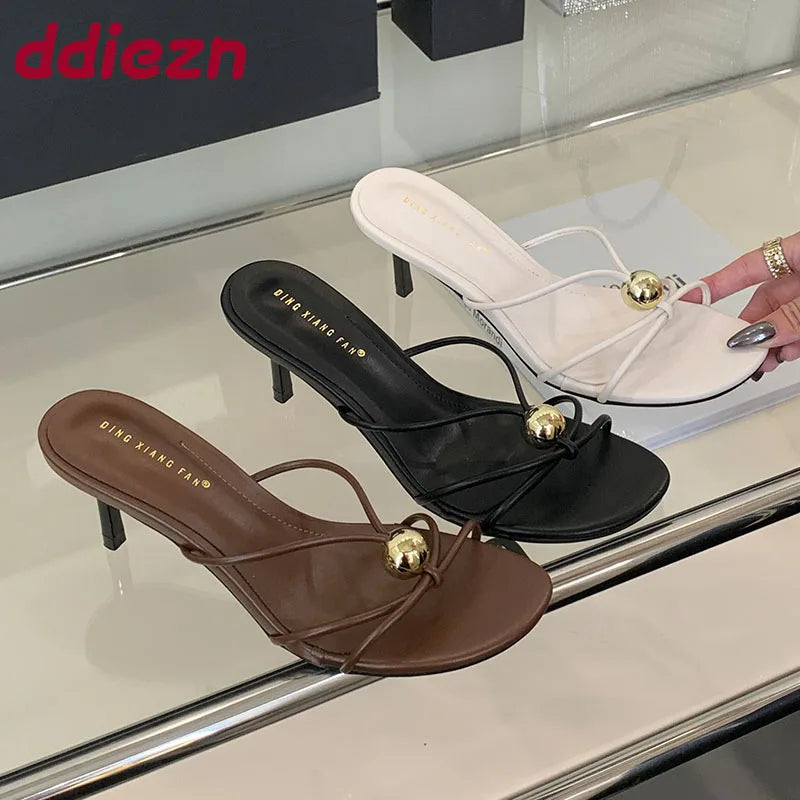 Zapatillas de tacón fino para mujer, sandalias de moda con punta redonda y tacón alto, novedad 2026