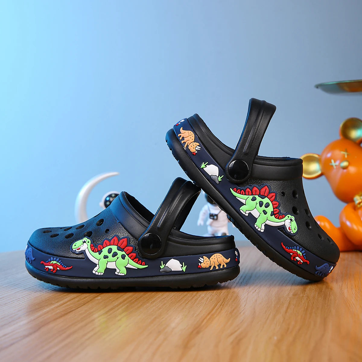 Sandalias antideslizantes para niños, zapatos de cueva de jardín, playa, ocio de dibujos animados, cómodos y ligeros, Verano