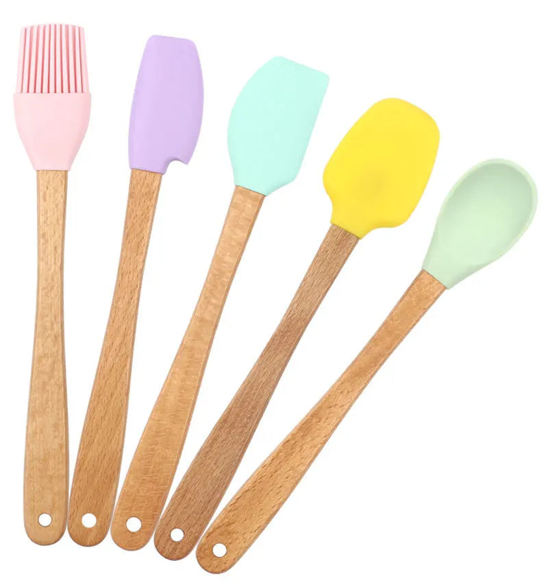 Juego de utensilios de cocina de silicona con mango de madera, 5 uds., raspador, cepillo, cuchara, herramientas para hornear para niños