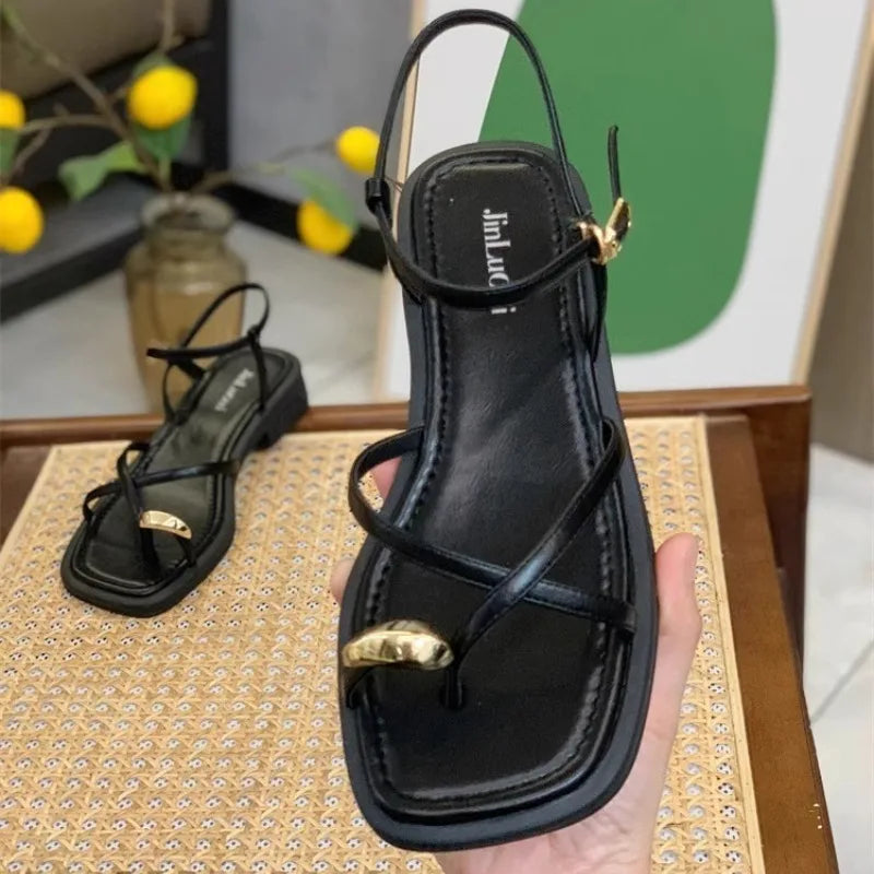 Sandalias de tacón alto para mujer, novedad de verano 2025, Sandalias sólidas informales y deportivas cómodas de tacón bajo para niñas, Sandalias para mujer