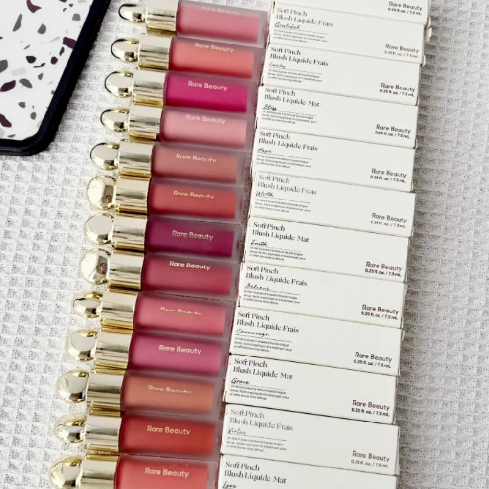 Rubor Líquido Soft Pinch de Rare Beauty, Sedoso, Ligero, Transpirable, de Larga Duración, Maquillaje Voluminizador, Hope Love Virtue Happy Wonder Worth