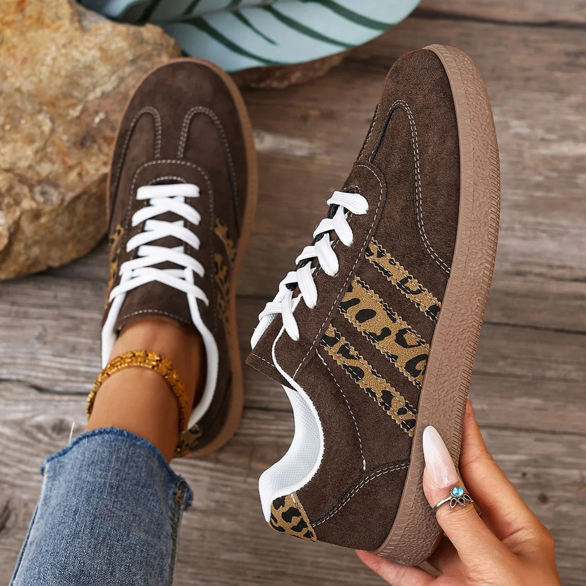 2025 nuevas zapatillas De deporte para Mujer, Zapatos planos informales a la moda, Zapatos vulcanizados con punta redonda y cordones, Zapatos planos cómodos para Mujer, Zapatos De Mujer