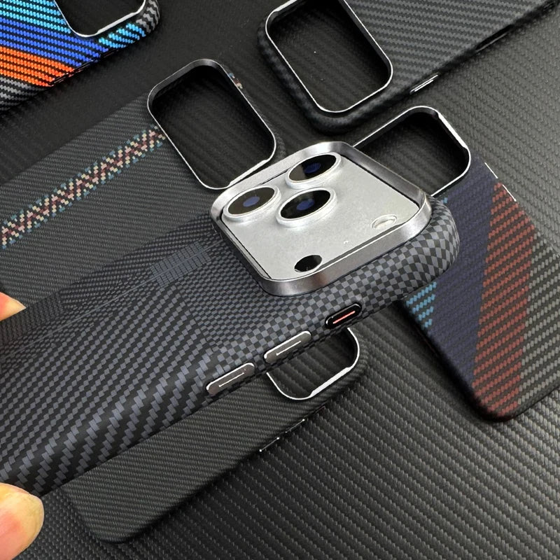 Funda Magnética con Textura de Fibra de Carbono para iPhone 17, 17 Pro Max, 16 Pro, 15, 14, 13, Ultrafina, con Lente de Aleación, Carga Inalámbrica, Carcasa Rígida