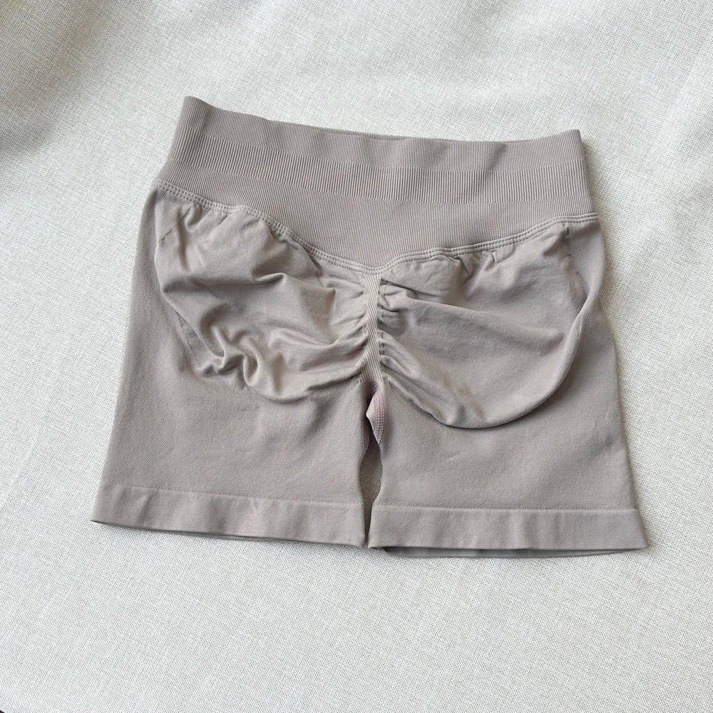 Pantalones cortos deportivos para mujer, pantalones cortos de gimnasio con banda baja acanalada de 4,5 ", mallas sin costuras para entrenamiento y Yoga