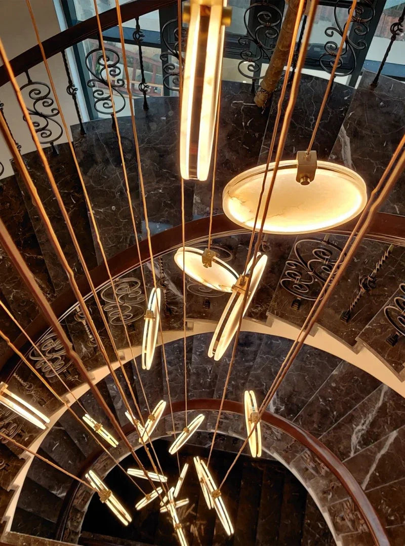 Luces colgantes largas modernas, lámpara colgante de cristal de mármol para escalera de lujo, decoración para sala de estar, accesorio de iluminación Led de piedra para Villa