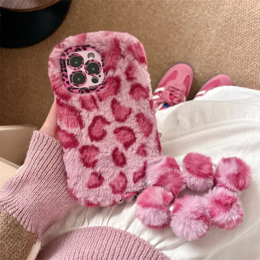 Funda de teléfono con soporte de lente de felpa peluda de leopardo a la moda para iPhone 17Air 15 14 13 12 11 16 Pro Max con cubierta a prueba de golpes con cadena para la muñeca