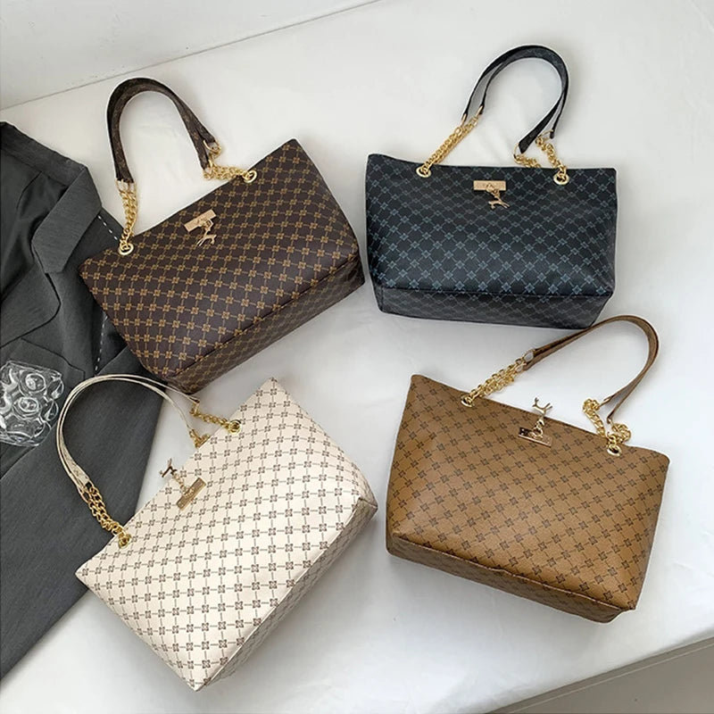 Nuevo bolso de presbicia con textura de cuero suave, bolso de mano de gran capacidad para mujer con accesorios colgantes, bolso de hombro