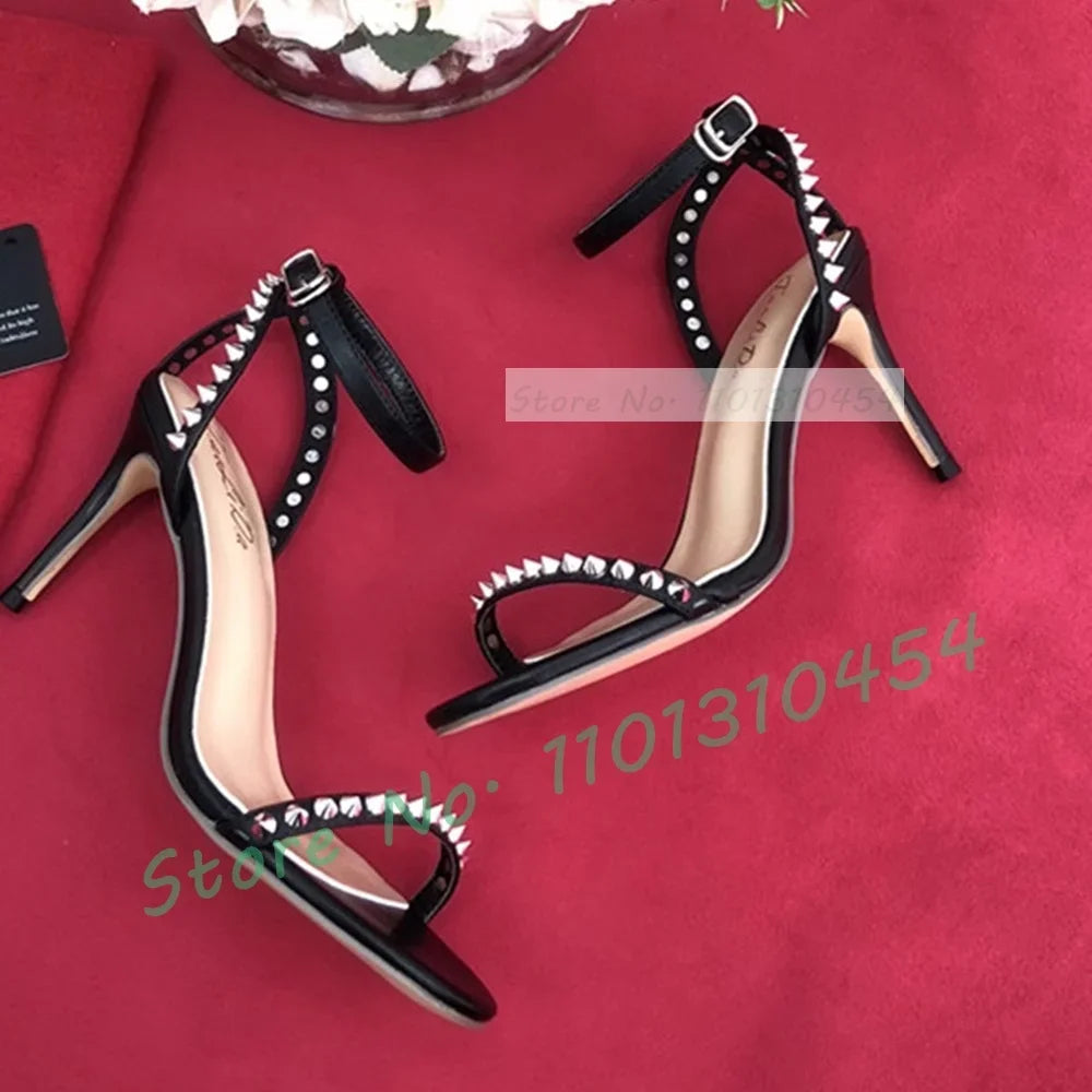 Sandalias con remaches de Metal y correa en el tobillo para mujer, zapatos de tacón alto con plantilla roja, cómodos y sexys, para fiesta, Verano