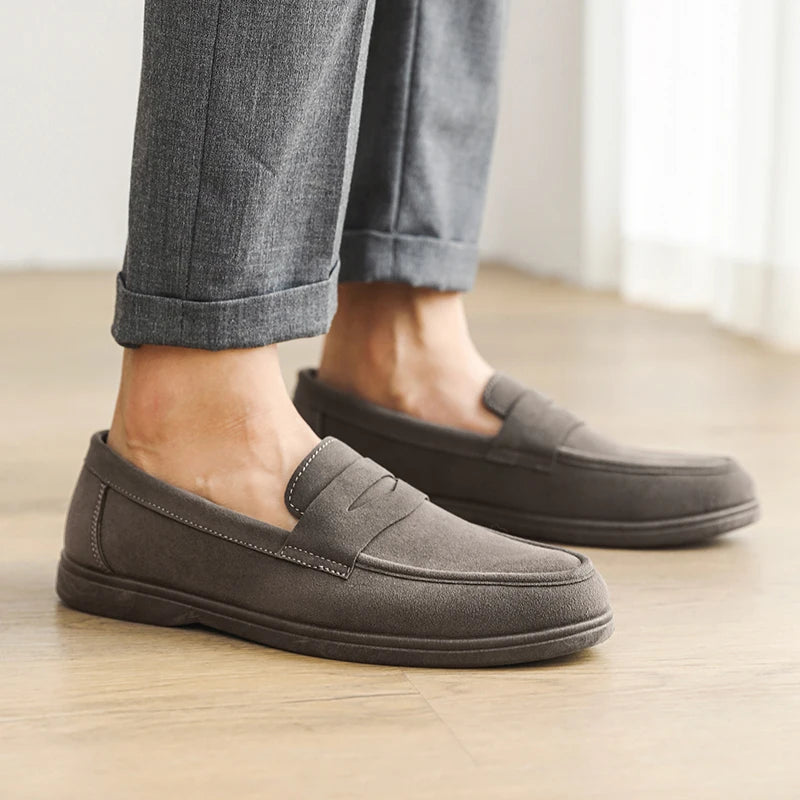 Gran oferta de mocasines sin cordones para hombre, ligeros, transpirables, cómodos, planos para exteriores, suela suave antideslizante, zapatos informales para caminar a diario