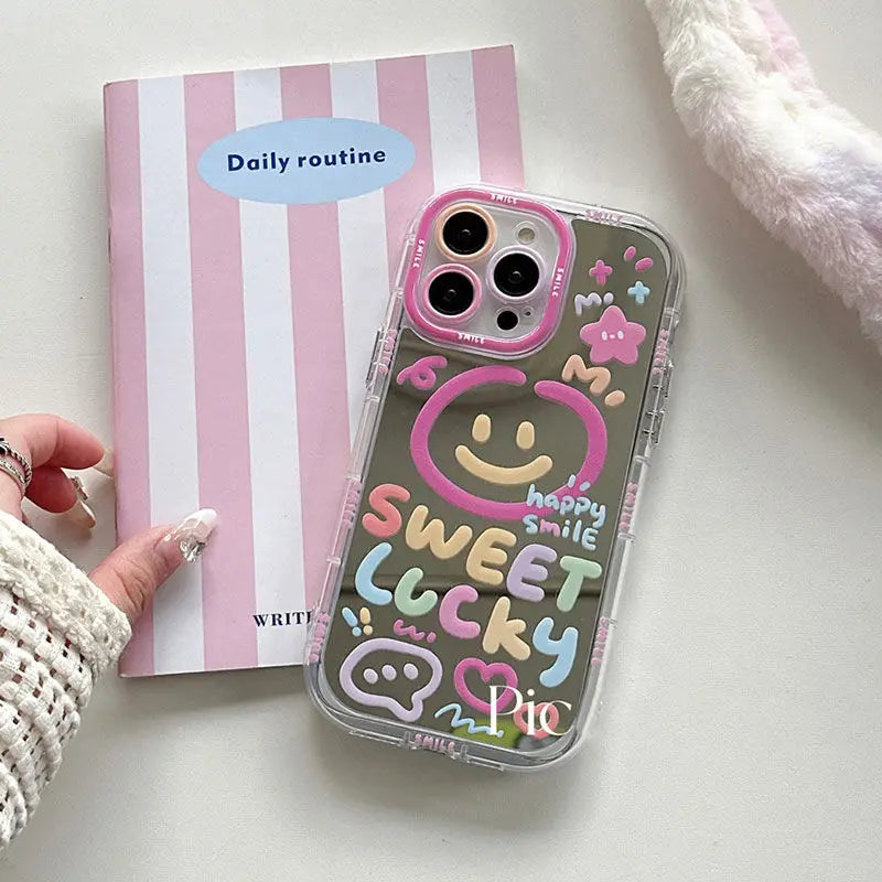 Dulce sonrisa de la suerte patrón espejo de maquillaje funda trasera dura para iPhone 13 15 16 Pro Max 14 11 12 Linda chica cubierta a prueba de golpes