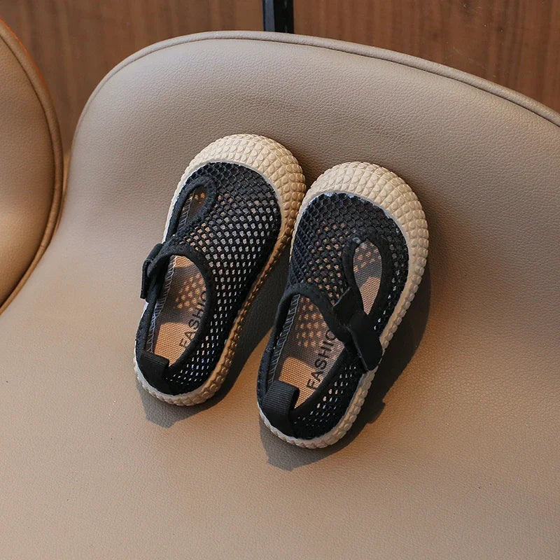 Sandalias para niños, malla de aire, transpirables, a la moda, suela suave, zapatos informales para niños, zapatos de verano para playa para bebés, deslizadores con gancho para niños y niñas 21-30