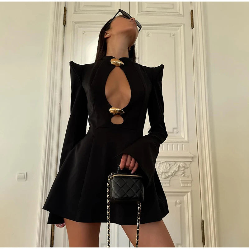 Minivestido negro ahuecado para mujer, vestido Sexy de corte en A con cuello redondo y manga larga, vestidos cortos ceñidos en la cintura, bata elegante para fiesta y discoteca 2025