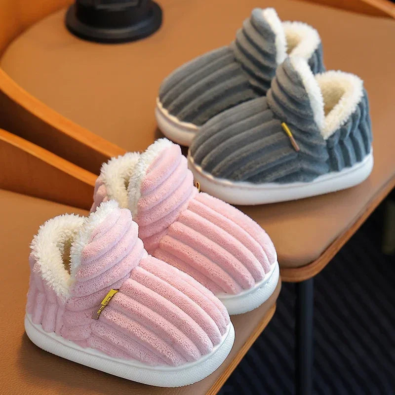Nuevas zapatillas de felpa a rayas sencillas de invierno, suela suave antideslizante para niños y niñas, zapatos cálidos de algodón para el hogar
