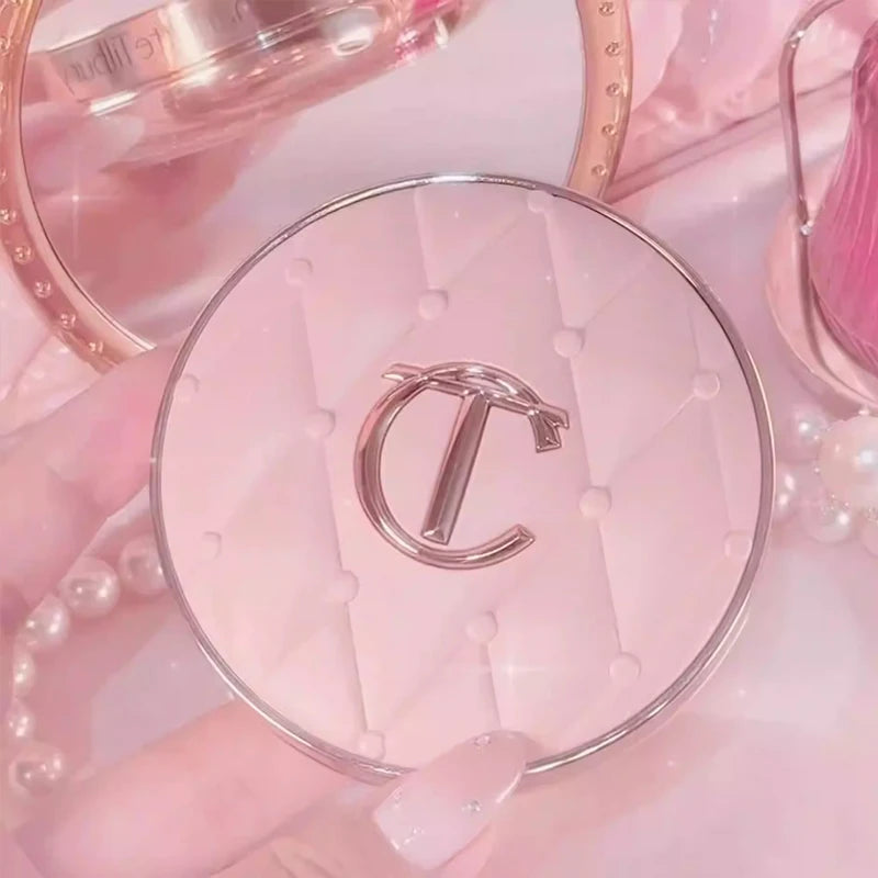 Base de Maquillaje en Cojín Charlotte Tilbury CT By The Pillow, Corrector de Larga Duración, Base de Maquillaje Suave, Ligera e Hidratante