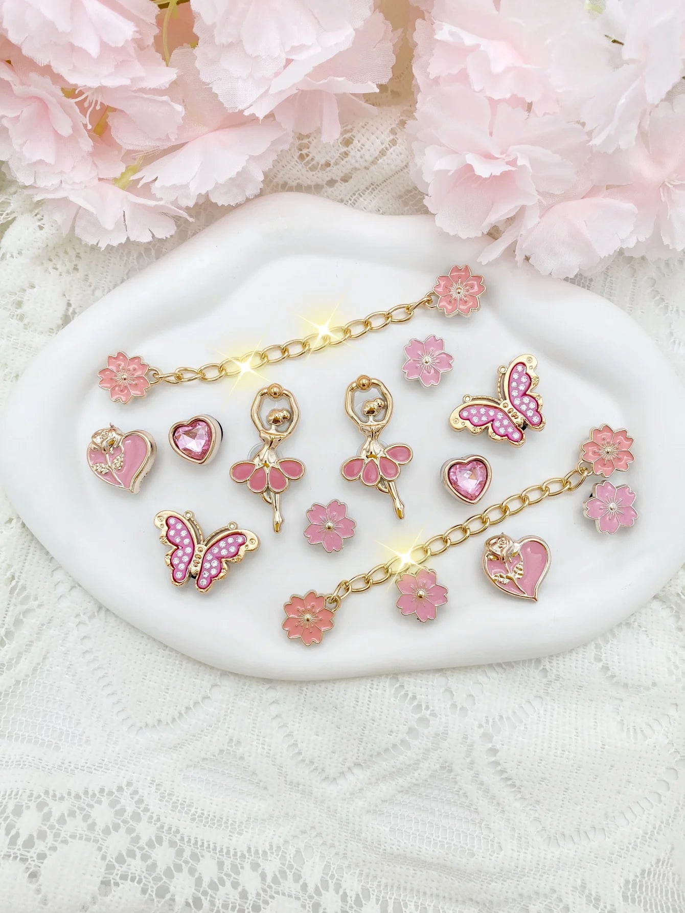 14 adornos de moda para zapatos de ABS: flores rosas, mariposas, corazones y cadenas de flores. Decoraciones removibles DIY para sandalias, A