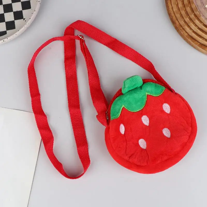 Adorable bolso bandolera de felpa de fresa de dibujos animados para niños y adultos