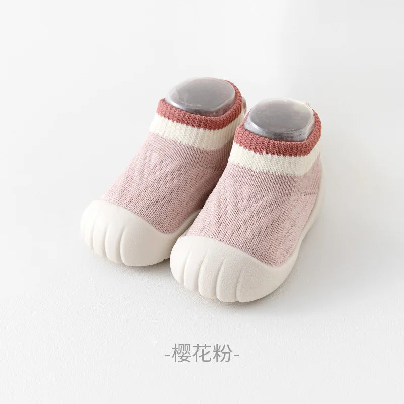Zapatillas de deporte para deportes acuáticos para niños y niñas, zapatos descalzos para nadar, Surf, pesca, buceo, zapatillas para interiores y exteriores