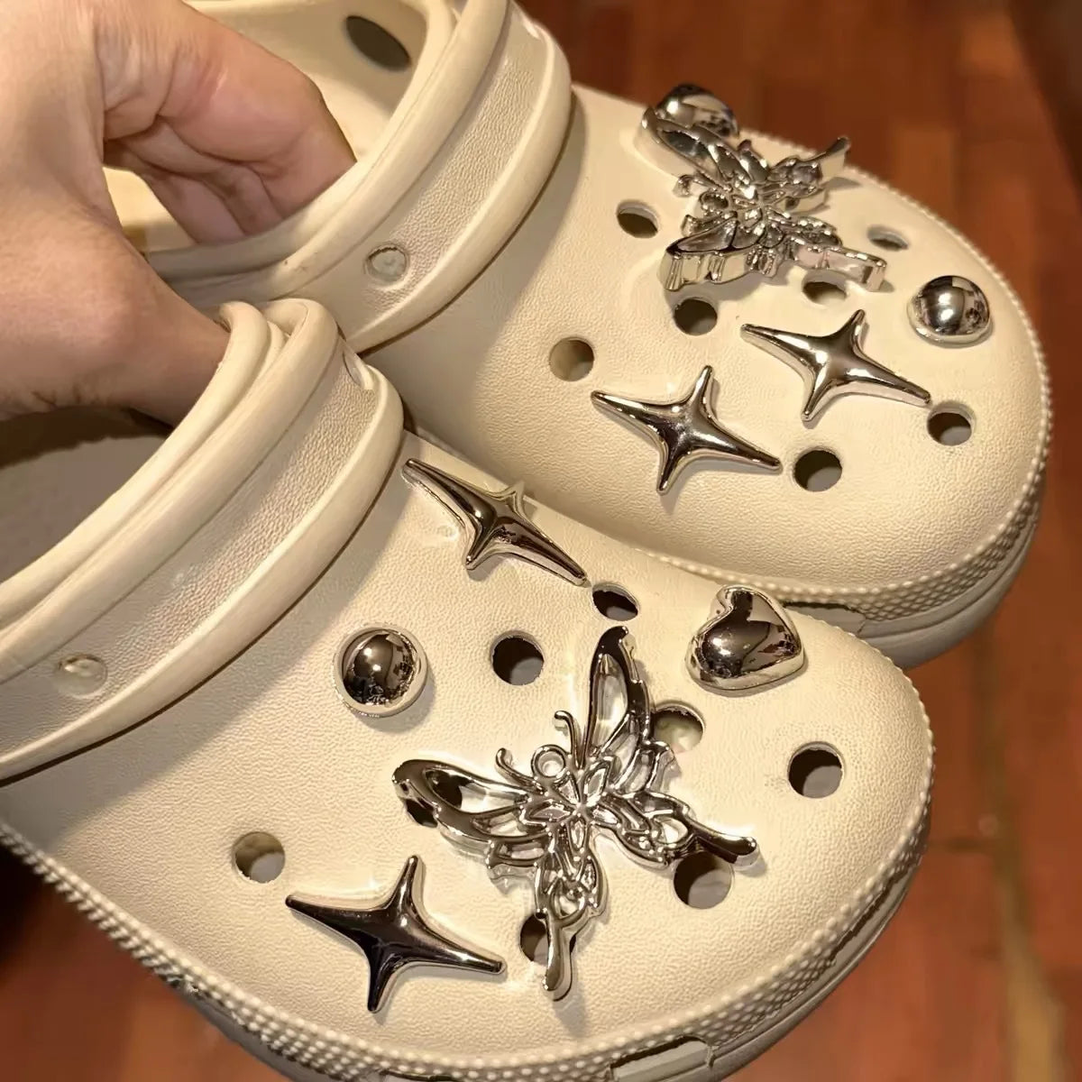 Set de Lujo de Dijes Metálicos Y2K de Mariposa para Zapatos, Accesorios Góticos de Araña para Sandalias y Zuecos, Decoraciones DIY para Zapatos, Colección Verano 2026