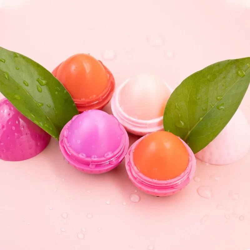 Bálsamo Labial de Fresa, 1/4 Piezas, Hidratante de Larga Duración, Repara y Humecta, Lápiz Labial Rojo con Diseño de Frutas, Cuidado Labial para Labios Secos, Cosméticos