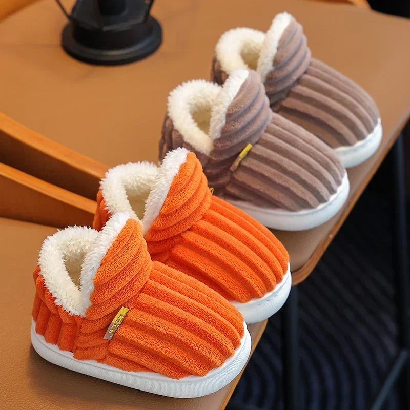 Nuevas zapatillas de felpa a rayas sencillas de invierno, suela suave antideslizante para niños y niñas, zapatos cálidos de algodón para el hogar