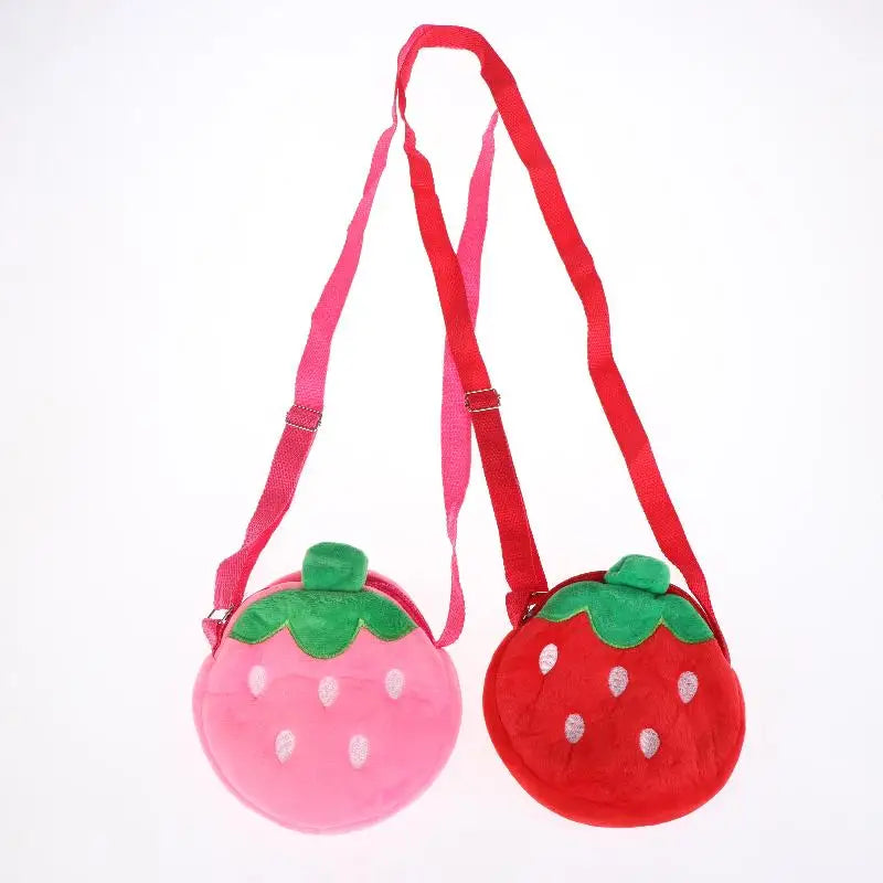 Adorable bolso bandolera de felpa de fresa de dibujos animados para niños y adultos