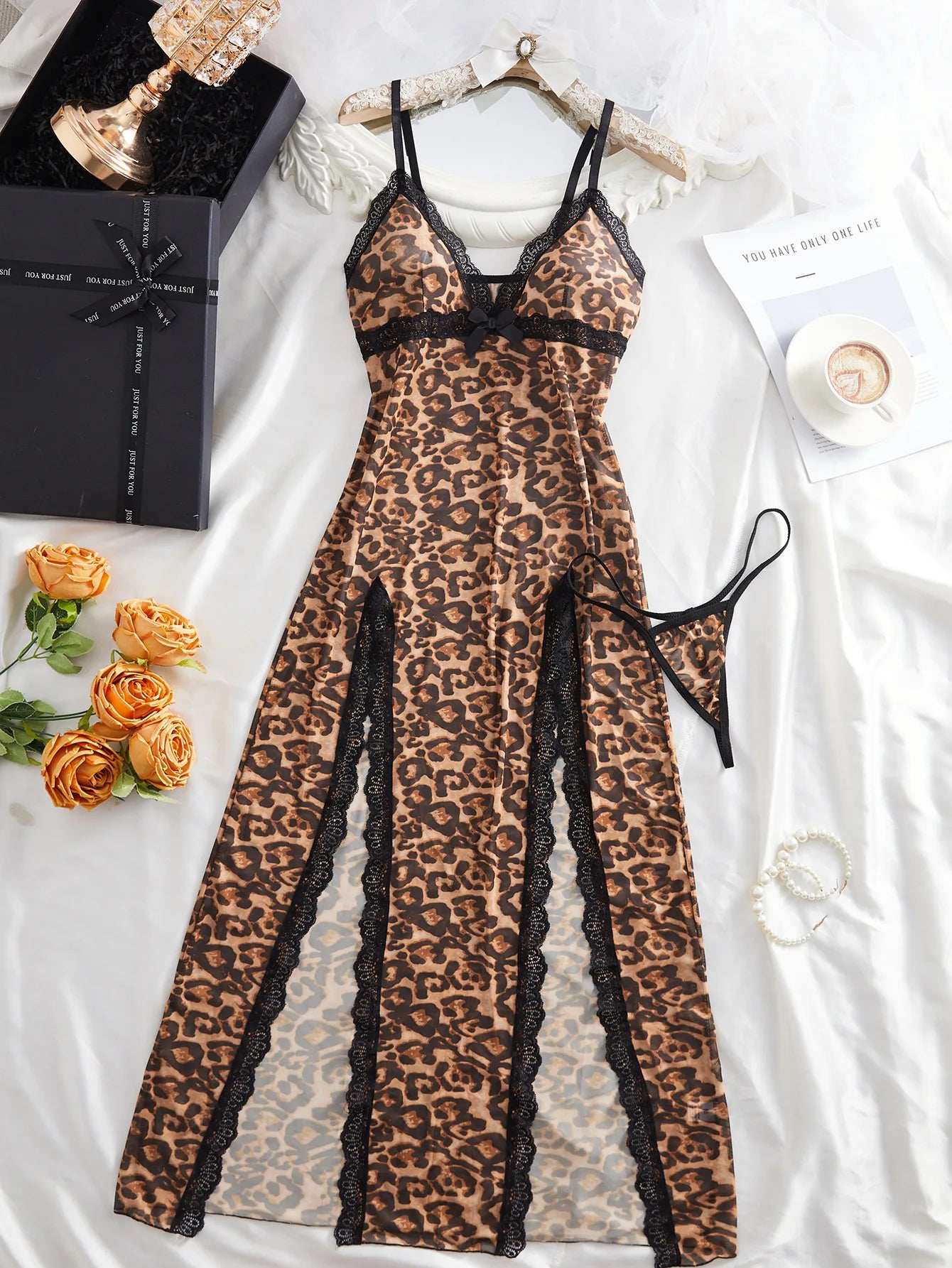 Lencería Sexy con estampado de leopardo para mujer, camisón de malla transparente, ropa de dormir erótica con doble abertura larga, cuello en V, tirantes finos, vestido con adornos de encaje