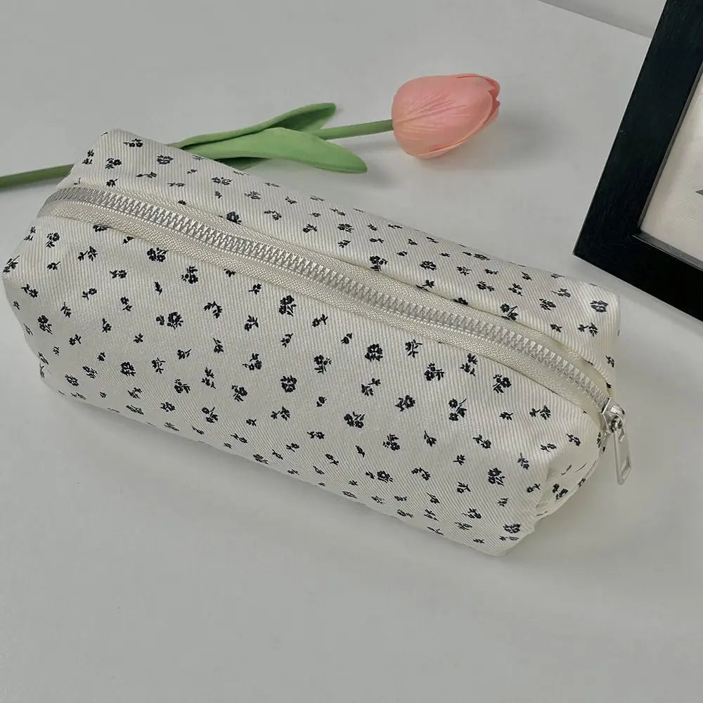 Pequeña bolsa Floral fresca para bolígrafos, estuche de lápices de gran capacidad, bolsa de almacenamiento de papelería multifuncional, organizador escolar para estudiantes, suministros