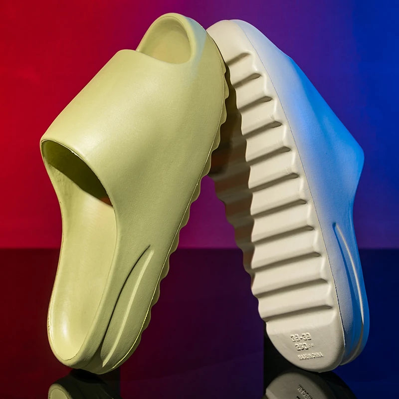 Zapatillas de hombre, sandalias para el hogar, parejas, suelas gruesas para el hogar, sandalias suaves antideslizantes y resistentes al desgaste, tobogán yzy de coco para interiores