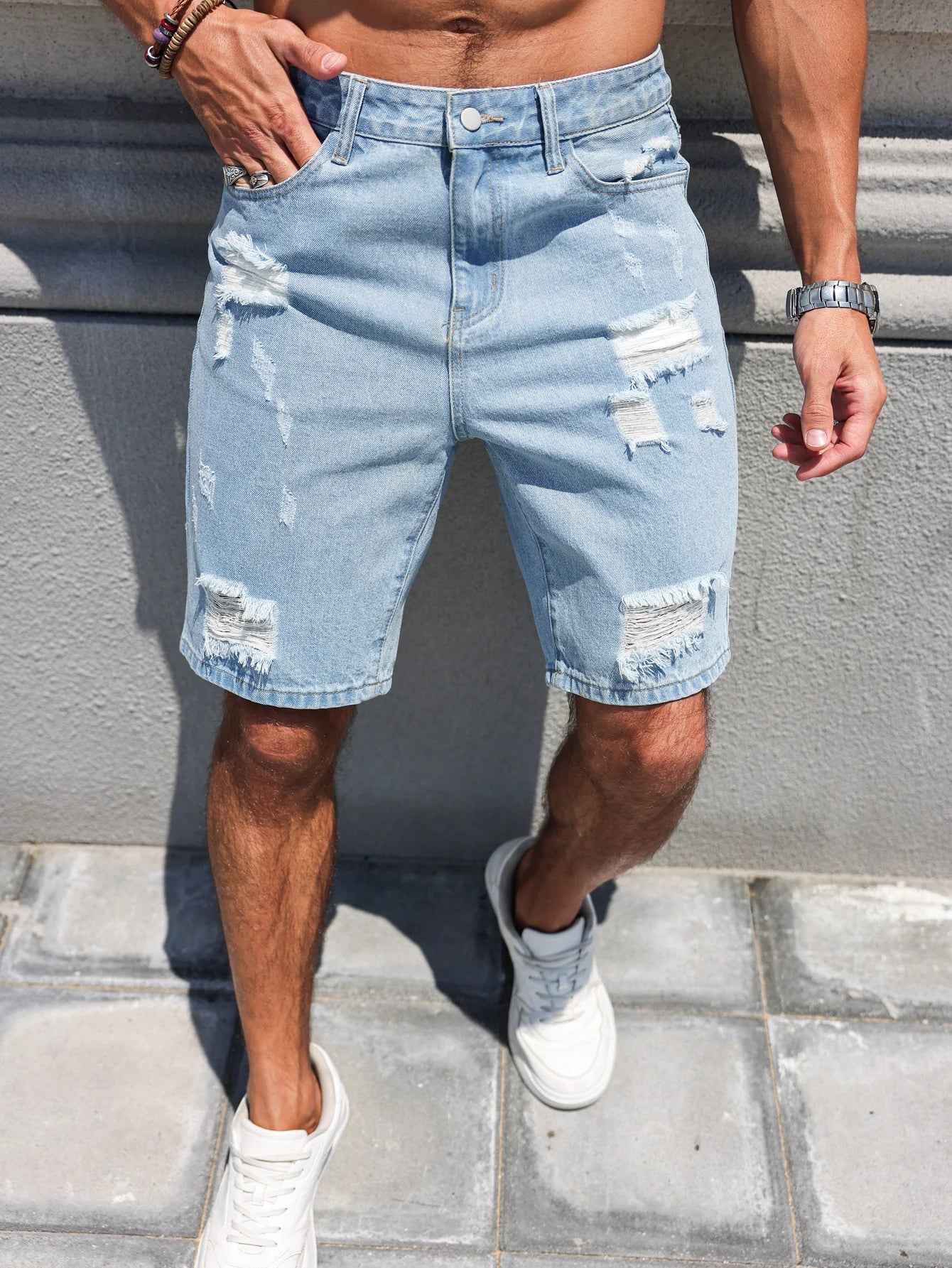 Pantalones cortos de mezclilla de búfalo de agua lavados con agujeros - Pantalones cortos casuales de cinco piezas rectos sueltos de moda para hombres - Nuevo estilo de verano