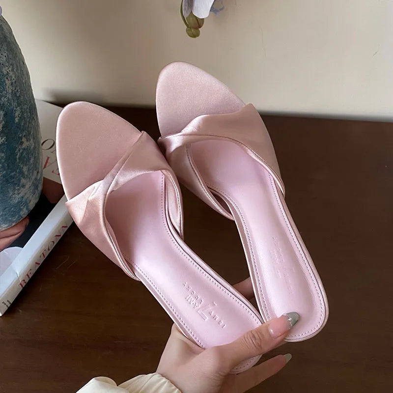 Zapatos de Tacón Alto de Seda para Mujer, Diseño Moderno 2026, Finos, Deslizantes, Punta Redonda
