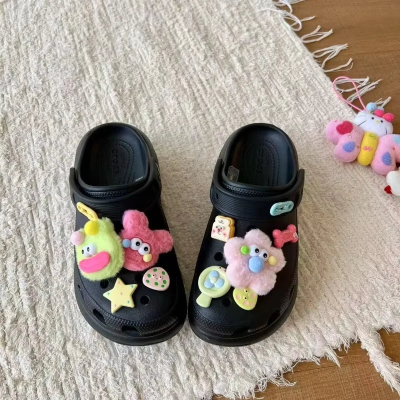 Nuevo conjunto de adornos para zapatos de felpa de invierno, boca de salchicha de dibujos animados, ojos grandes, decoraciones para zapatos para zuecos, adecuado para sandalias Diy, regalos de fiesta