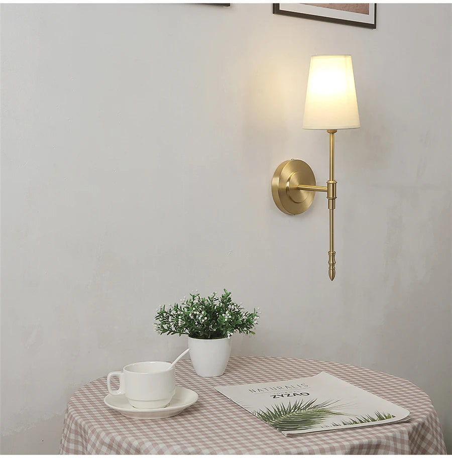 Lámpara de cobre clásica para pared, candelabro Retro para decoración del hogar, mesita de noche, dormitorio, pasillo, escaleras, luminaria interior, luces led