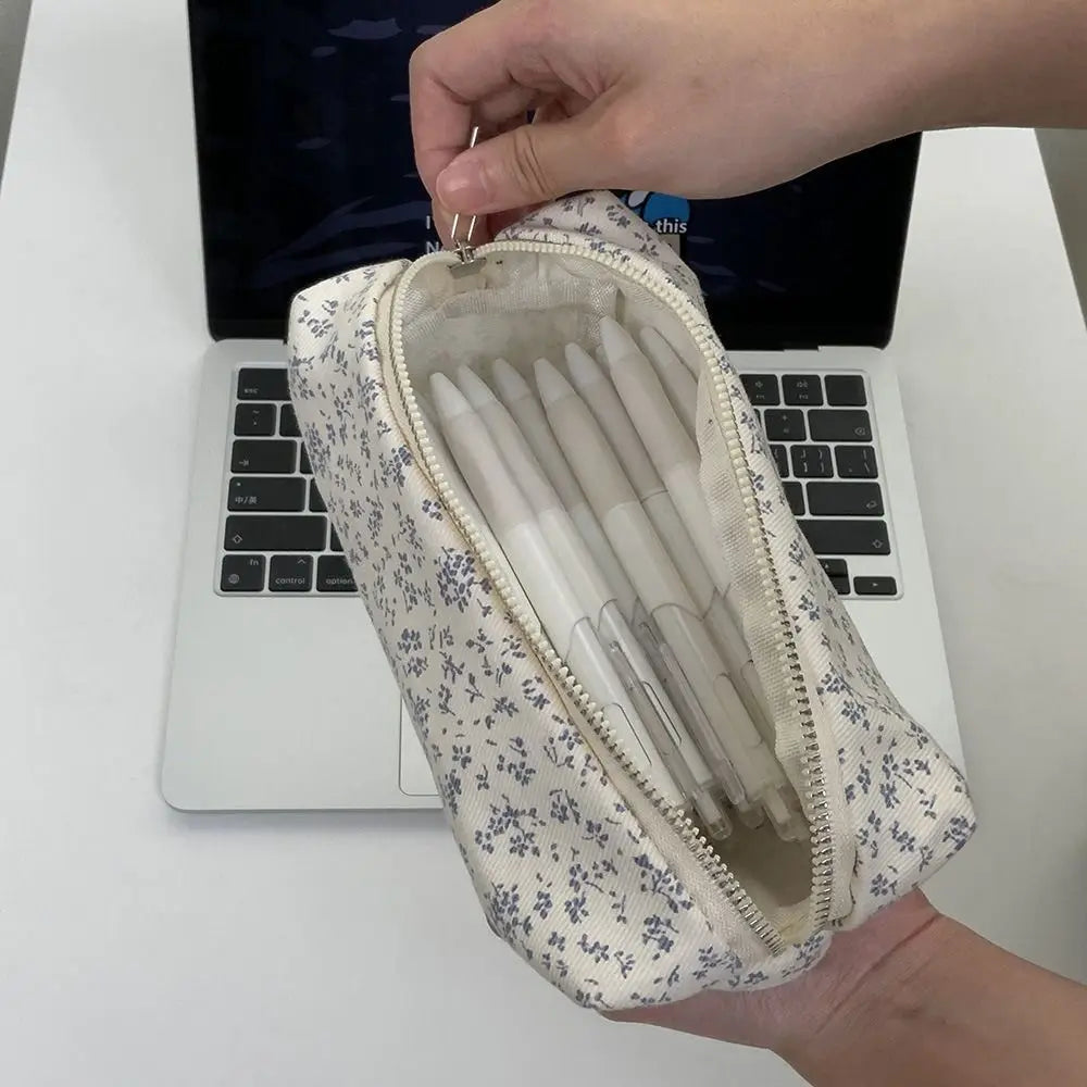 Pequeña bolsa Floral fresca para bolígrafos, estuche de lápices de gran capacidad, bolsa de almacenamiento de papelería multifuncional, organizador escolar para estudiantes, suministros