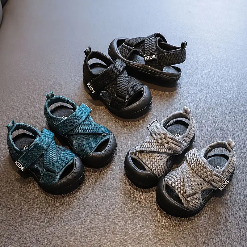 Sandalias para niño 2025, novedad de verano, zapatos para caminar para bebé, sandalias de suela blanda para niña, zapatos de malla, sandalias para niños, zapatos versátiles para niños