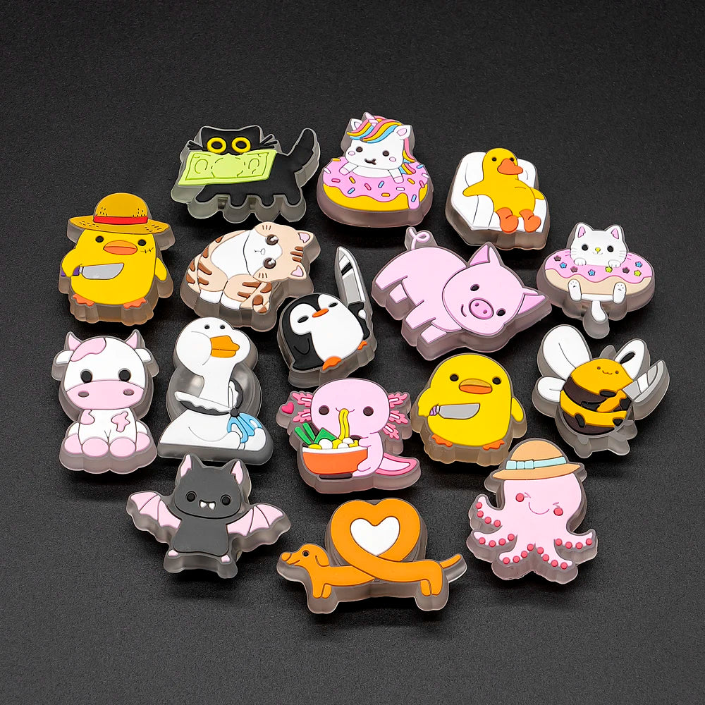 1/16 Uds. Dijes LED para zapatos salamandra unicornio perros decoraciones para zapatos iluminadas pato amarillo pines LED accesorios para mujeres hombres niños
