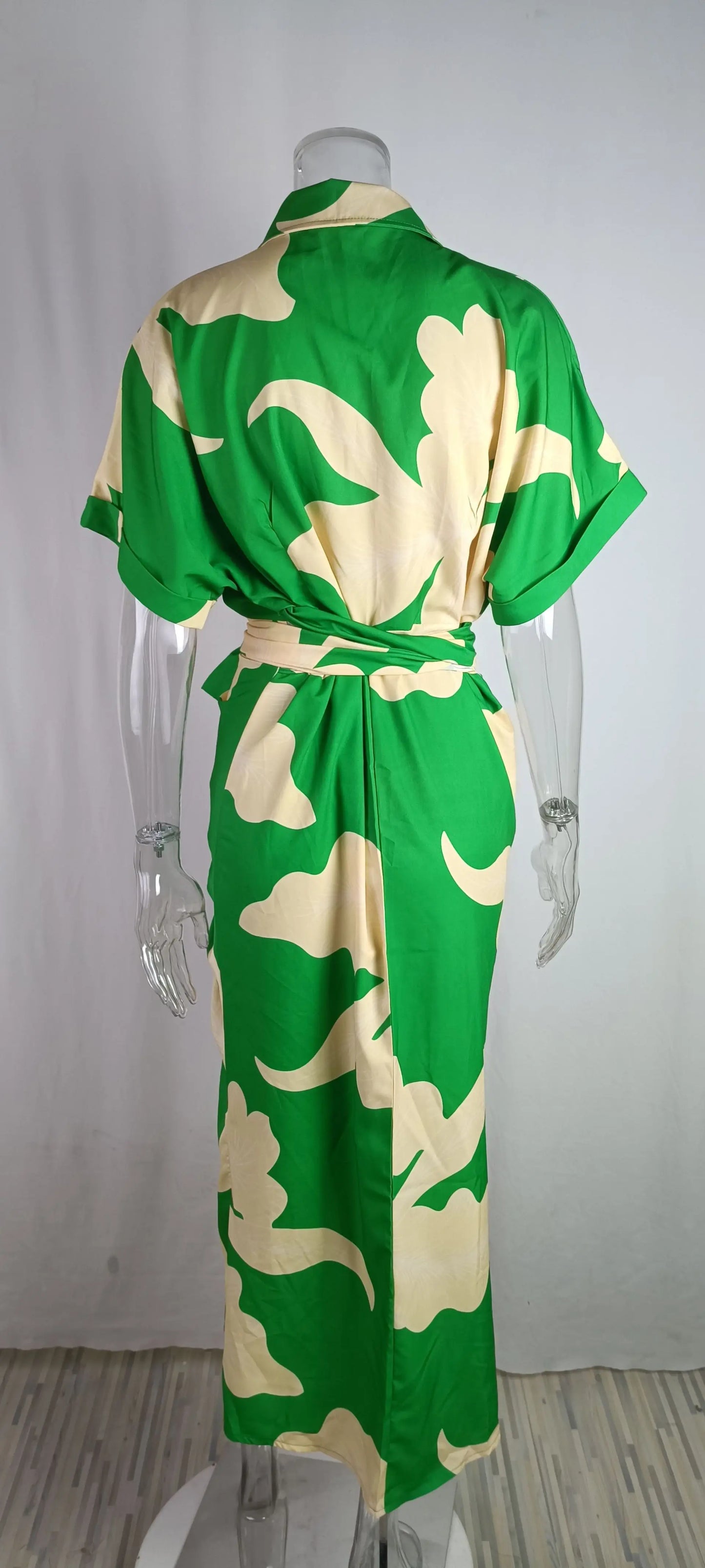 Vestidos Elegantes para Mujer 2026: Vestido de Mujer con Estampado Irregular, Cuello Solapa, Ajuste Delgado y Contraste, Ideal para el Trabajo y con un Toque de Temperamento.