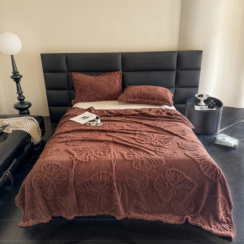 Lujosa manta jacquard de mariposa de gasa, chal suave y acogedor de franela, perfecto para sofá o cama