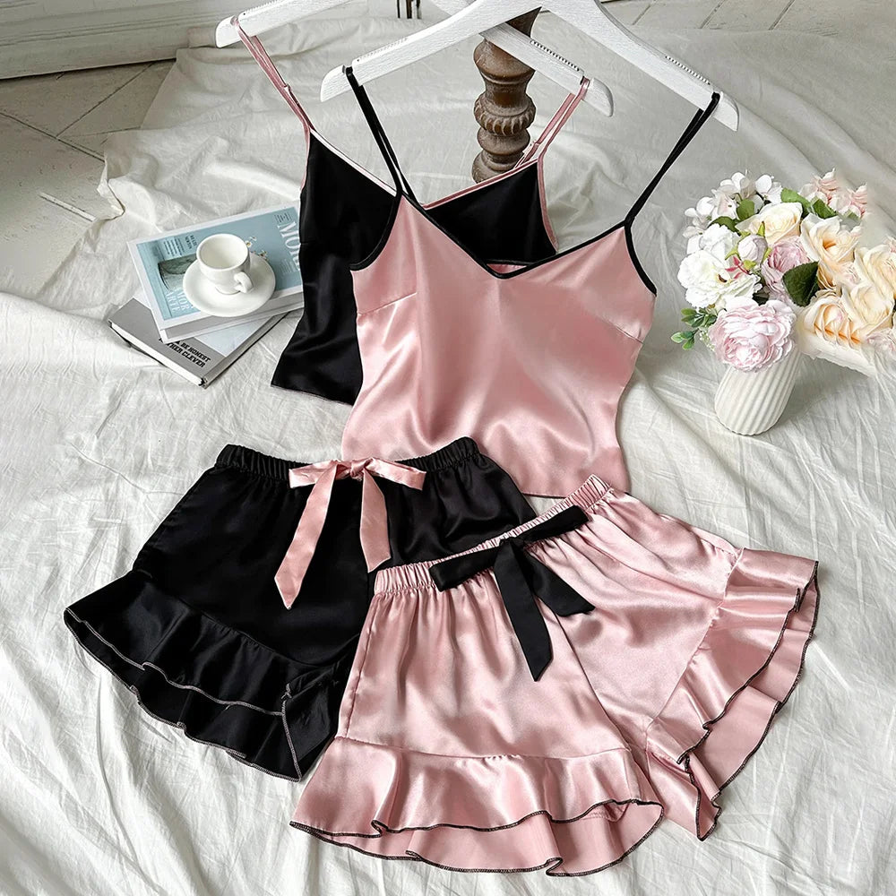 Pijamas de satén liso para mujer, camiseta con cuello en V, bordes con volantes y pantalones cortos con lazo, conjunto de pijama sencillo y transpirable, ropa para el hogar con tirantes
