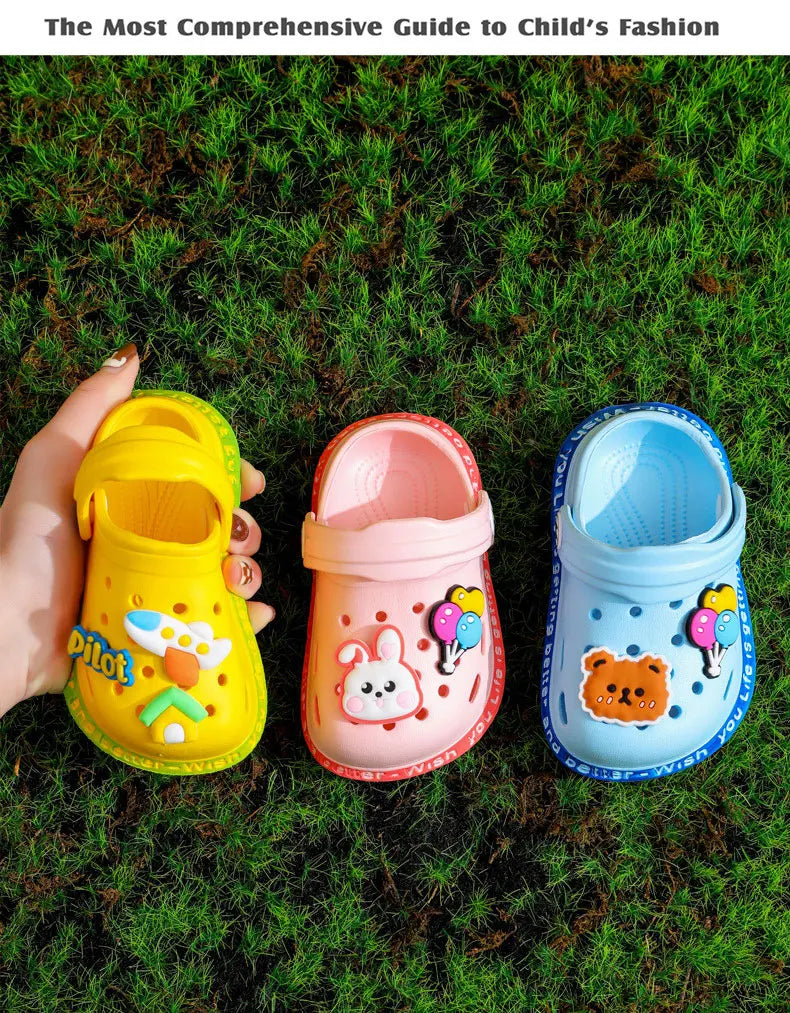 Zapatos de verano para niños, sandalias con agujeros, zapatos para niños, zapatillas suaves antideslizantes con diseño de dibujos animados, zapatos de bebé con agujeros, playa de arena para niños y niñas