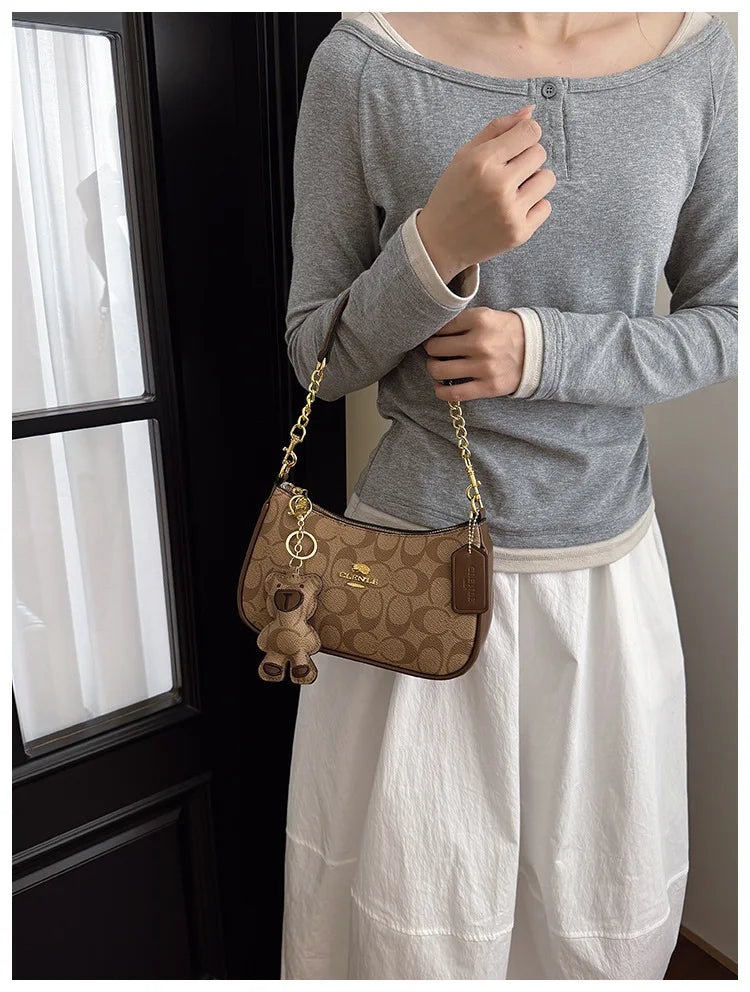 Bolso de mano de estilo de alta gama para mujer, nuevo modelo 2025, bolso cuadrado pequeño único y moderno, moderno, retro, simple y elegante, cr