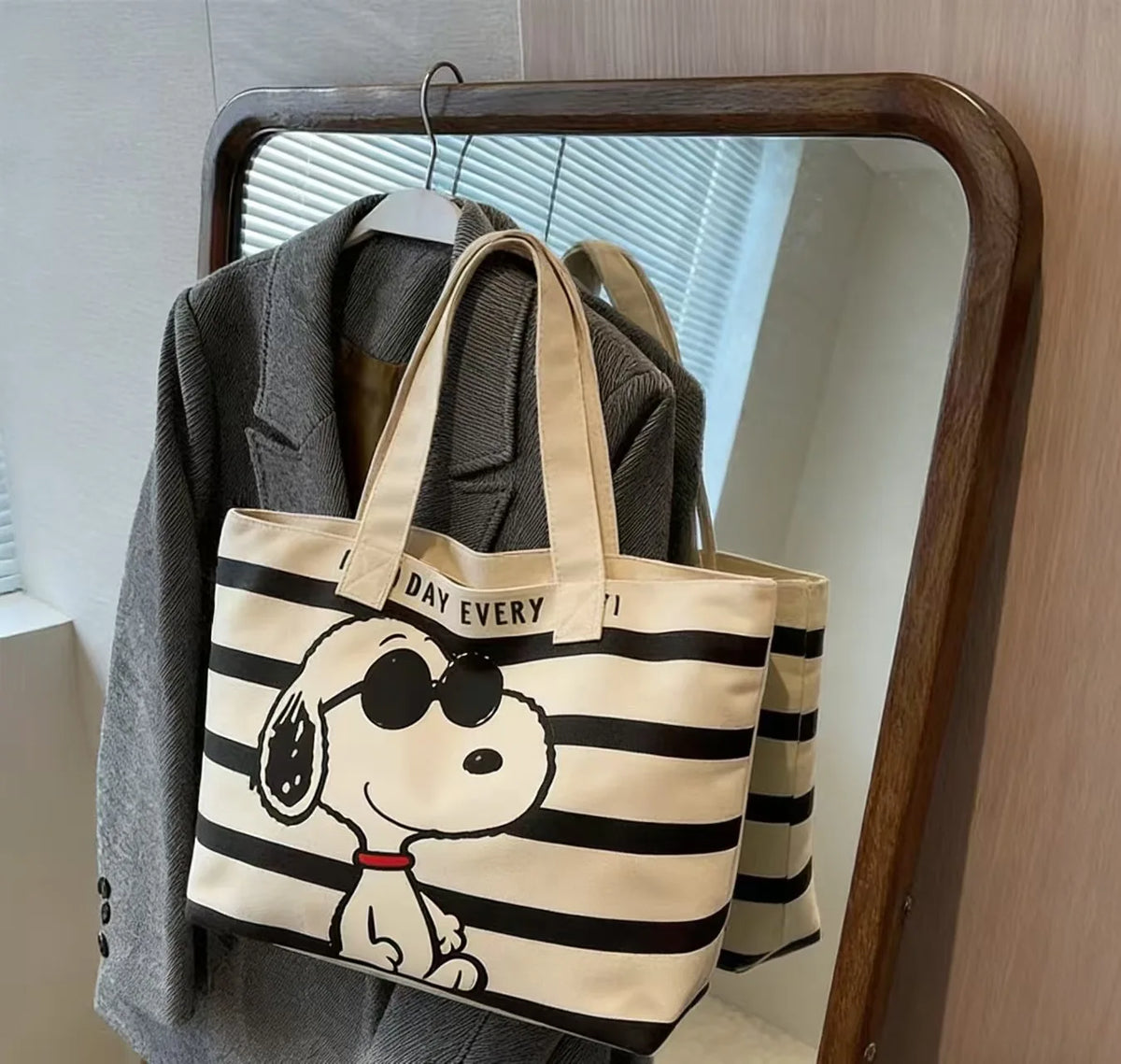 Bolso de Mano de Lona con Diseño de Snoopy, Estilo Kawaii, para Chicas, de Gran Capacidad, Simple, de Nailon