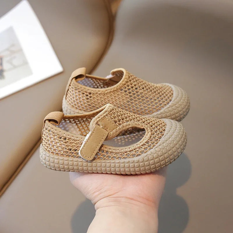 Sandalias para niños, malla de aire, transpirables, a la moda, suela suave, zapatos informales para niños, zapatos de verano para playa para bebés, deslizadores con gancho para niños y niñas 21-30