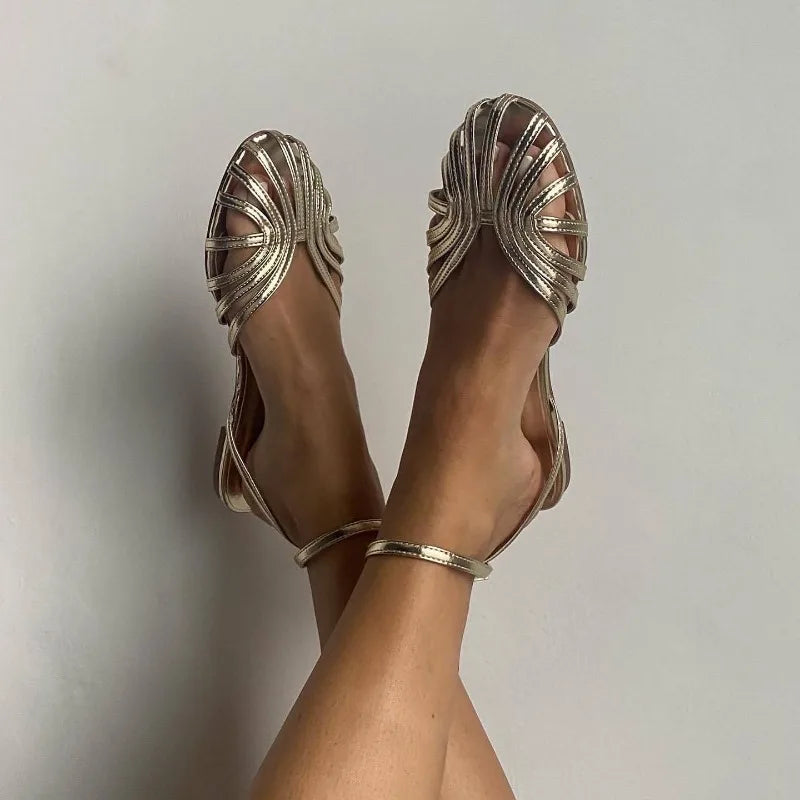 Sandalias para mujer Verano 2025 Sandalias planas Boca de pescado Hebilla en el tobillo Ahuecadas Sandalias romanas de mujer Tallas grandes 42 43 Zapatos de mujer