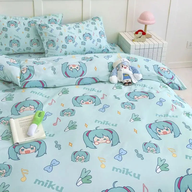 Nuevo Juego de cama Miku de 4 piezas totalmente de algodón para niñas, sábanas bonitas de dibujos animados de Anime, juego de cama para dormitorio de estudiantes, fundas de almohada, funda nórdica
