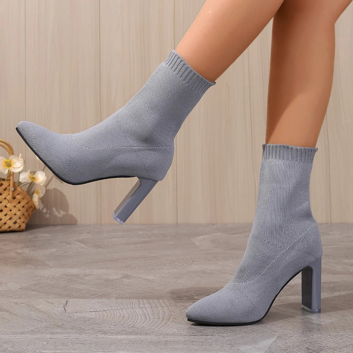 Botas de tacón alto grueso que combinan con todo para mujer, calcetines elásticos de tubo medio con punta estrecha, otoño e invierno, novedad de 2024
