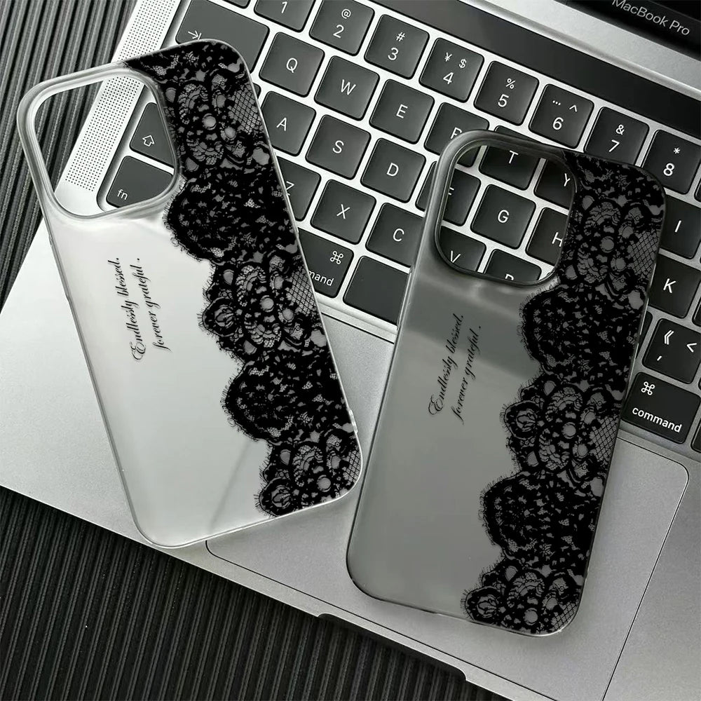 Funda de Teléfono con Letras de Encaje Negro para iPhone 17 16 15 14 13 12 11 Pro Max 13 12 17 Air 16 Plus, Carcasa Transparente Suave Antigolpes