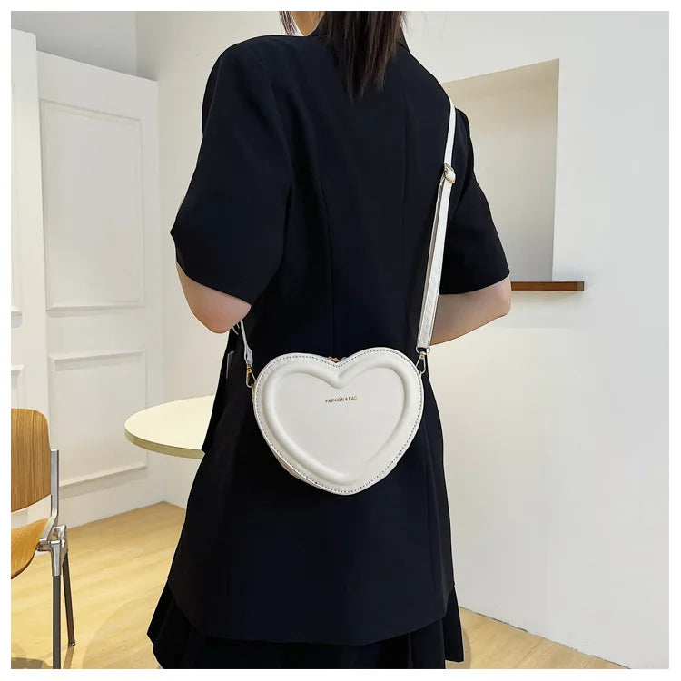 Bolsos cruzados con forma de corazón para mujer, bolso de hombro de cuero Pu sólido, bolsos casuales para mujer, bolsos de diseñador para mujer, nuevo